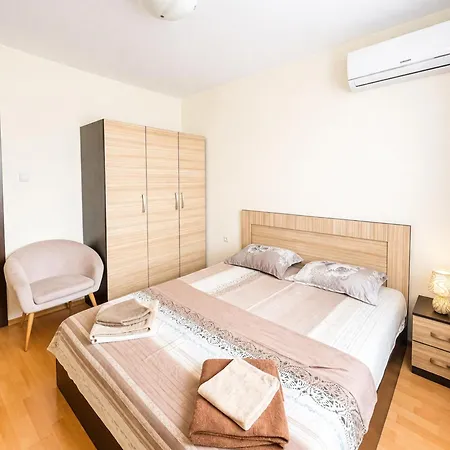 Apollon7 Comfort דירה